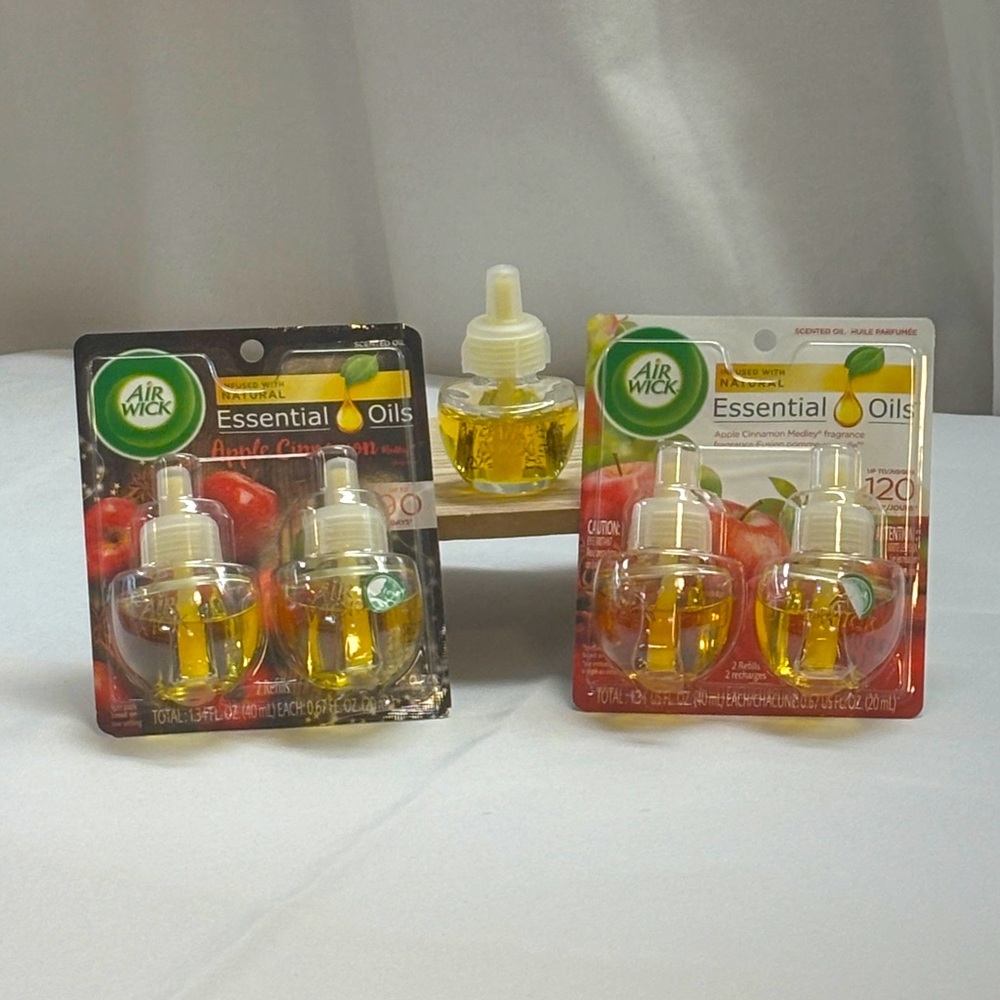 NWT Set of 5 Air Wick Essential Oils Refills - Apple Cinnamon